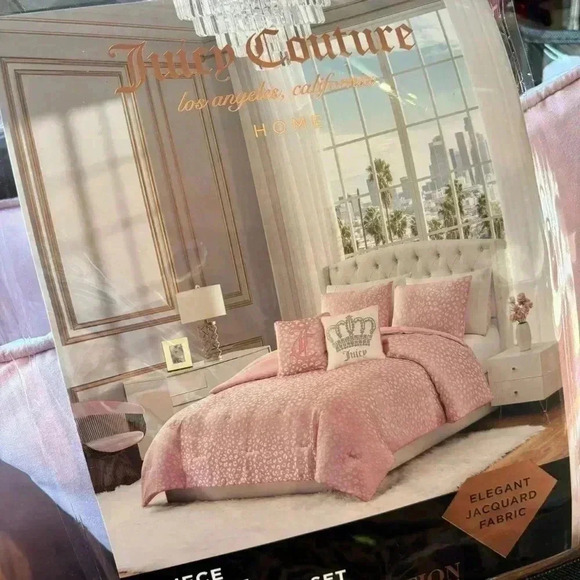 Juicy Couture Home Pink Animal Print King Pillow Shams and Two Accent Pillows - Picture 3 of 9